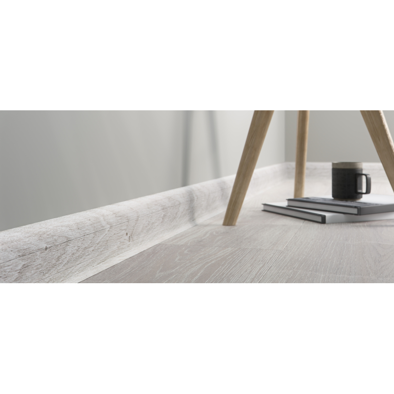 Sockelleiste IZZI 763 2,5M