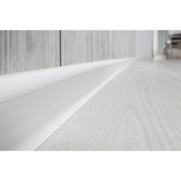 Sockelleiste IZZI 763 2,5M